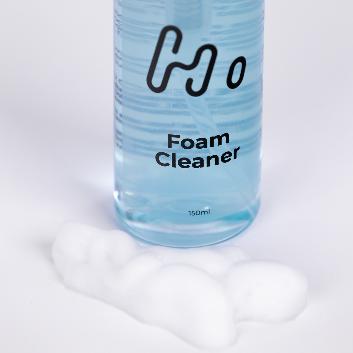 Resultat före och efter rengöring med Foam Cleaner på mocka